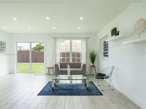 7400 SW 37th St, Miami FL 33155