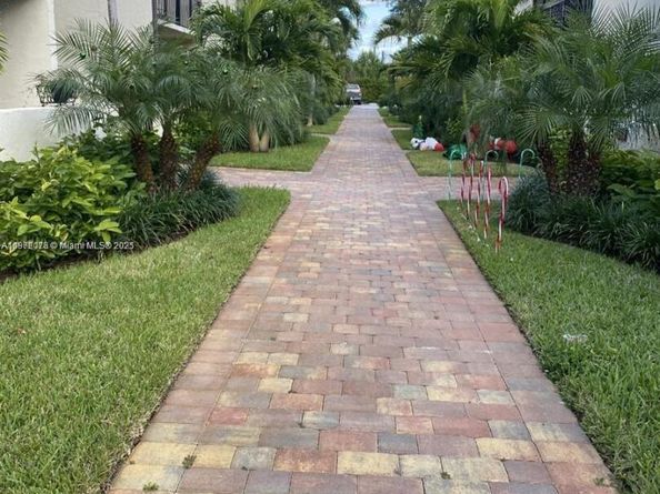 721 SE 1st Way B18, Deerfield Beach FL 33441