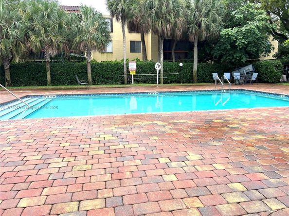 721 SE 1st Way B18, Deerfield Beach FL 33441