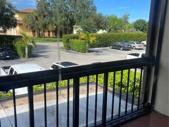 721 SE 1st Way B18, Deerfield Beach FL 33441