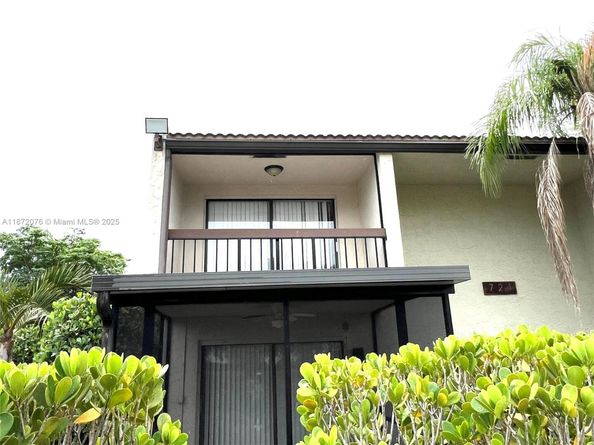 721 SE 1st Way B18, Deerfield Beach FL 33441