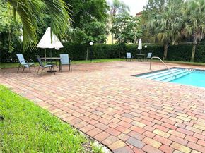 721 SE 1st Way B18, Deerfield Beach FL 33441