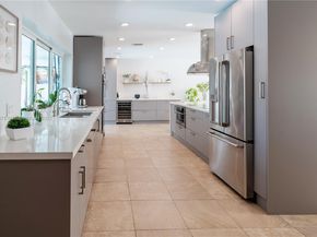 2711 NE 57th Ct, Fort Lauderdale FL 33308