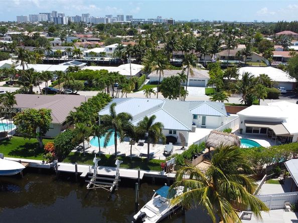 2711 NE 57th Ct, Fort Lauderdale FL 33308