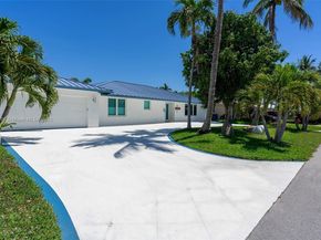 2711 NE 57th Ct, Fort Lauderdale FL 33308