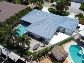 2711 NE 57th Ct, Fort Lauderdale FL 33308