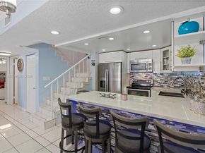 11860 SW 18th Ter 103, Miami FL 33175