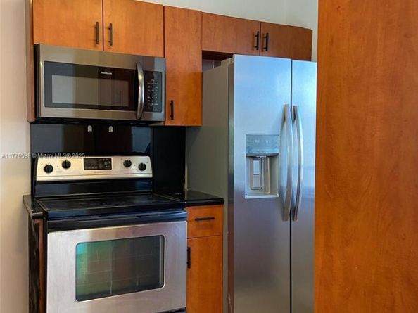 8740 N Sherman Cir 305, Miramar FL 33025