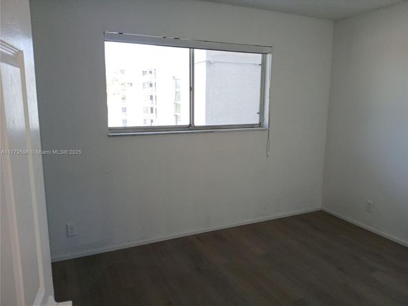 8740 N Sherman Cir 305, Miramar FL 33025