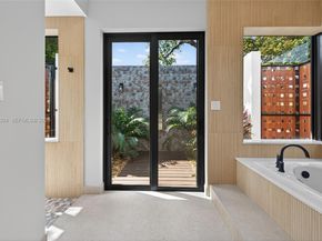 14401 W Palomino Dr, Southwest Ranches FL 33330