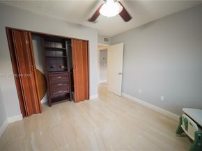 5445 W 27th Ln, Hialeah FL 33016