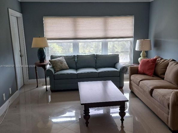 3150 N Palm Aire Dr 905, Pompano Beach FL 33069