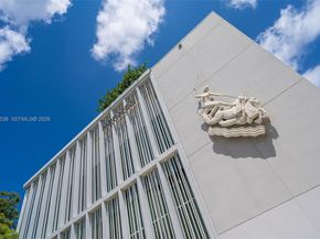 67 NE 44th St, Miami FL 33137