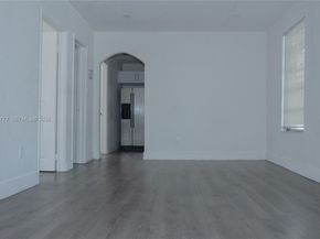 3376 NW 49th St, Miami FL 33142