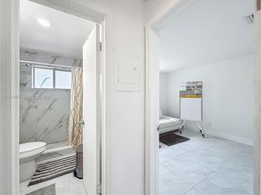 2223 Liberty St, Hollywood FL 33020