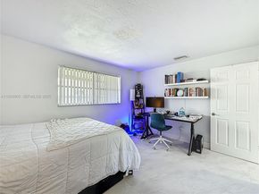 2223 Liberty St, Hollywood FL 33020