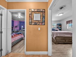 3825 NW 193rd Ter, Miami Gardens FL 33055