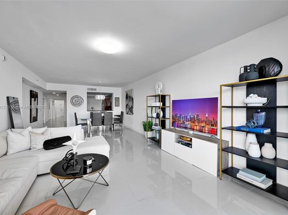 3330 NE 190th st 1217, Aventura FL 33180