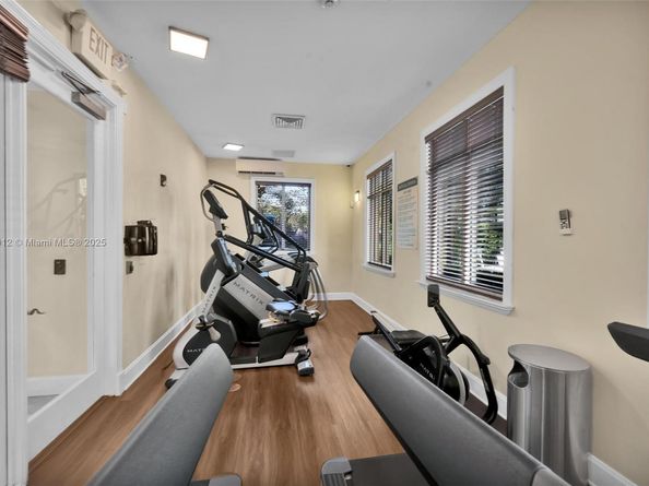 3330 NE 190th st 1217, Aventura FL 33180