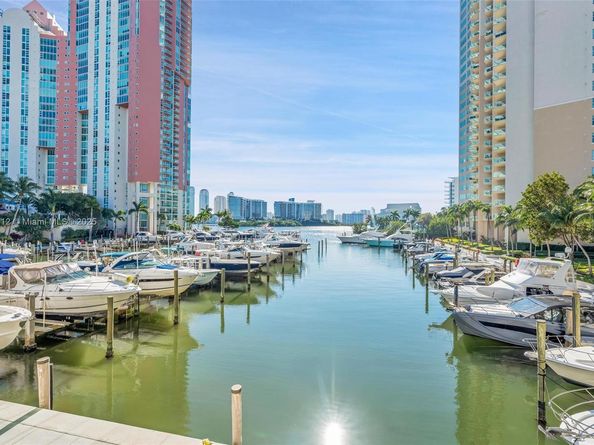 3330 NE 190th st 1217, Aventura FL 33180