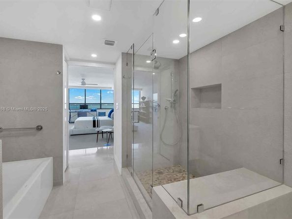 3 Grove Isle Dr C1407, Coconut Grove FL 33133