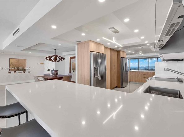 3 Grove Isle Dr C1407, Coconut Grove FL 33133