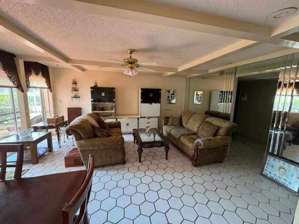 Undisclosed Address #A11875035, Royal Palm Beach FL 33411