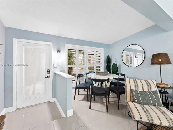 1528 NE 17th Ter, Fort Lauderdale FL 33304