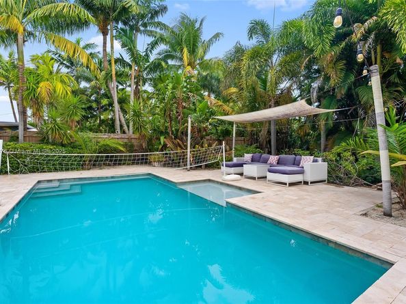 1528 NE 17th Ter, Fort Lauderdale FL 33304