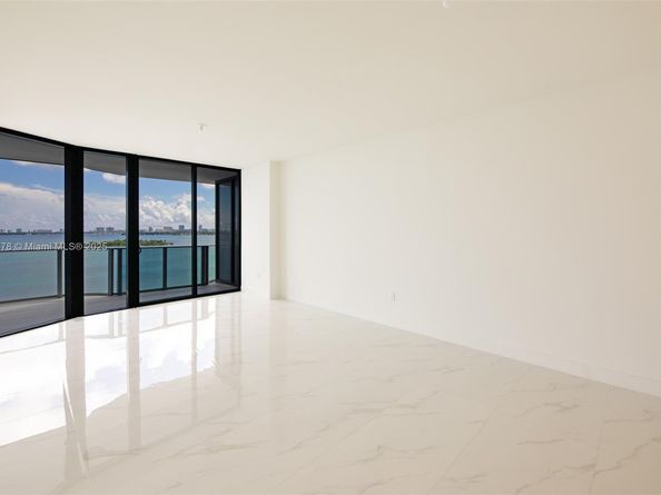 700 NE 24th St 903, Miami FL 33137