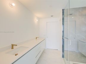 700 NE 24th St 903, Miami FL 33137