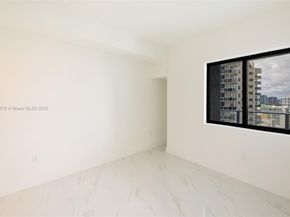 700 NE 24th St 903, Miami FL 33137