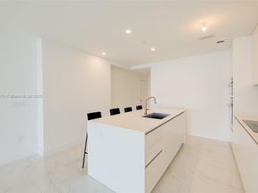 700 NE 24th St 903, Miami FL 33137