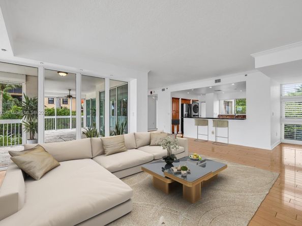 1690 S Bayshore Ln 2B + BOAT SLIP, Miami FL 33133