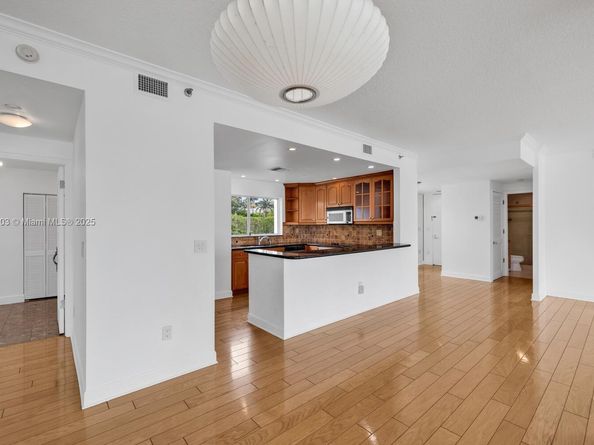 1690 S Bayshore Ln 2B + BOAT SLIP, Miami FL 33133