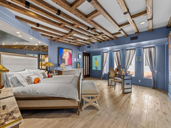 20251 W Oak Haven Cir, Miami FL 33179