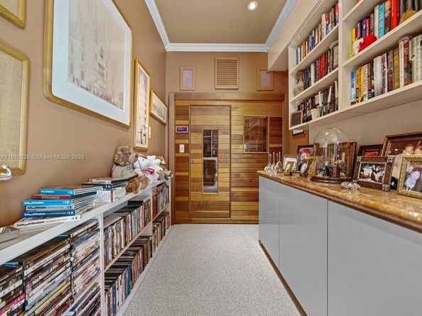 20251 W Oak Haven Cir, Miami FL 33179