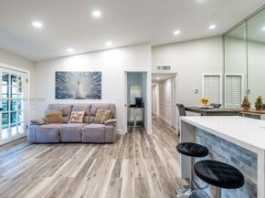 929 NE 199th St 203, Miami FL 33179