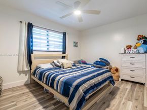 929 NE 199th St 203, Miami FL 33179