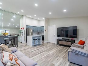 929 NE 199th St 203, Miami FL 33179