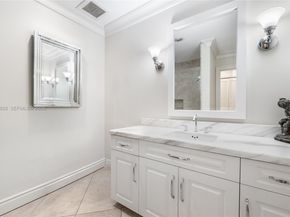 9600 SW 103rd St, Miami FL 33176