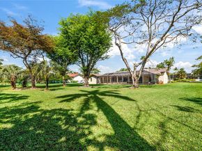 9600 SW 103rd St, Miami FL 33176