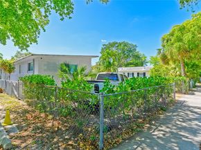 1946 Madison St, Hollywood FL 33020