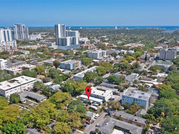 1946 Madison St, Hollywood FL 33020