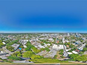 1946 Madison St, Hollywood FL 33020