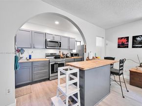 2630 Mckinley St, Hollywood FL 33020