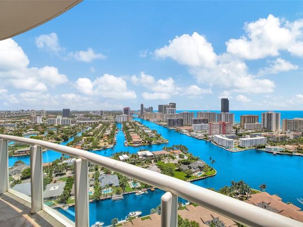 21200 Point Pl PH2804, Aventura FL 33180