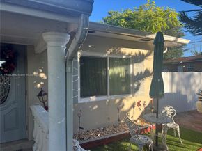 11385 NW 12th Ave, Miami FL 33168