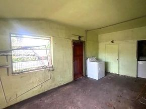 Undisclosed Address #A11886078, Miami FL 33168
