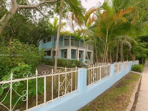 754 NE 71st St, Miami FL 33138